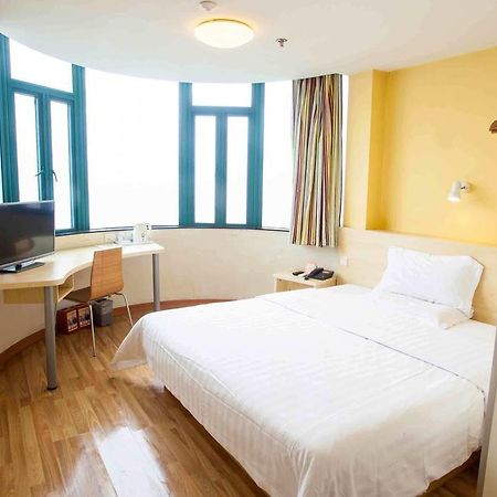 7Days Inn Guangzhou Tianhe Tangxia Junjing Huayuan الغرفة الصورة