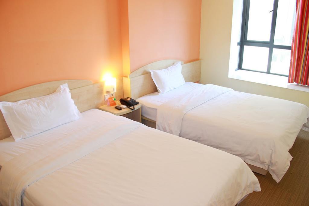 7Days Inn Guangzhou Tianhe Tangxia Junjing Huayuan المظهر الخارجي الصورة